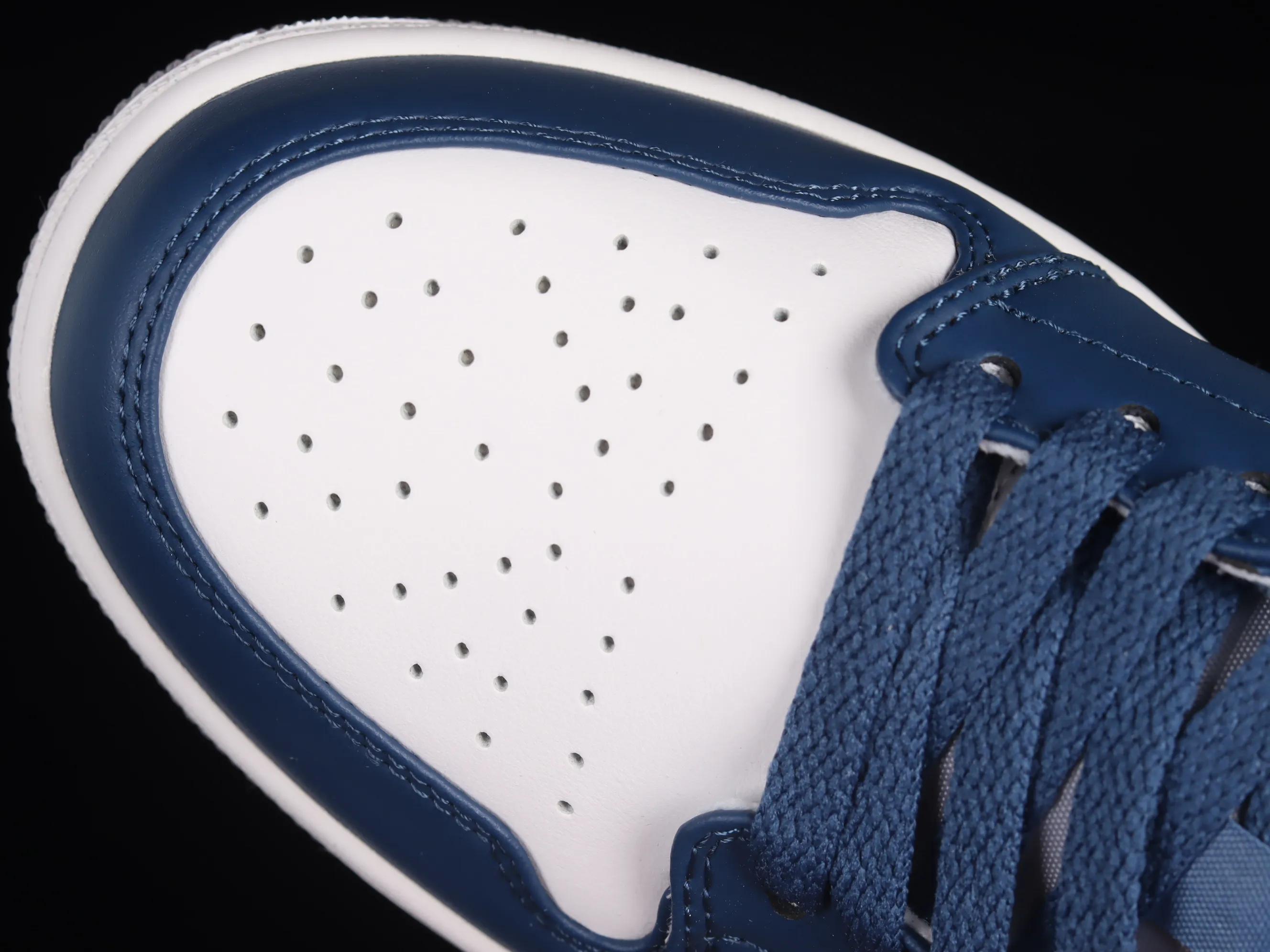 All categories Air Jordan Jordan series basketball shoes Air Jordan 1 Low Z version Air Jordan 1 Low "French Blue" AJ1 Joe 1 white blue cultural low-top casual sneakers 553558-412